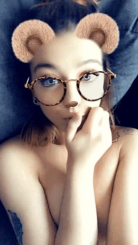 Amateur Chick Gets Fucked by Glasses'