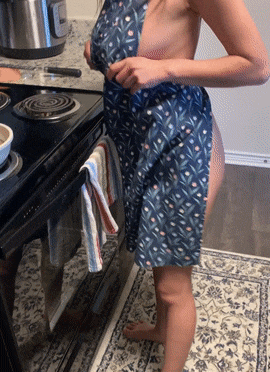 Babes with Big Tits Cooking in the Kitchen picture 1 of 1
