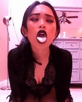 Asian Babes Giving Cumshots: Amateur Aheago Action'