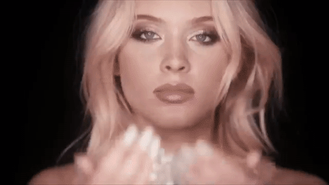Celebrity Sex Tape: Blonde Bombshell's Sizzling Scene picture 1 of 1