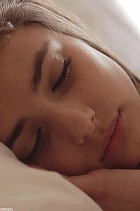 Hot Chick's Sleepy Time: A Sultry Sleepover'