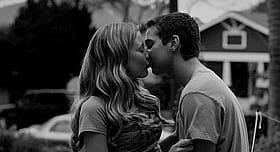Sexy Seduction: Two Hot People Kissing'