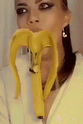 Amateur Deepthroat Banana Babe'