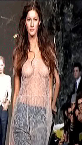 Gisele Bundchen's Big Tits Showcased in Non-Nude Runway Walk'
